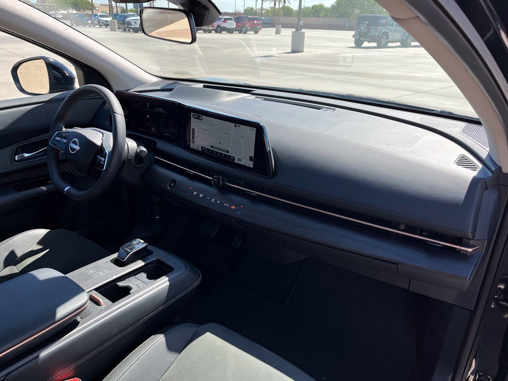 Used 2024 Nissan Ariya AWD image 14
