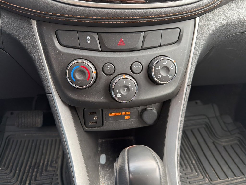 Certified 2022 Chevrolet Trax LS w/ Tint and Cruise Package image 23