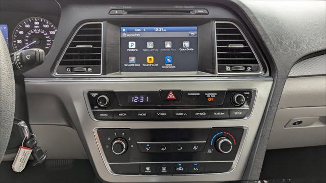 Used 2017 Hyundai Sonata SE image 29