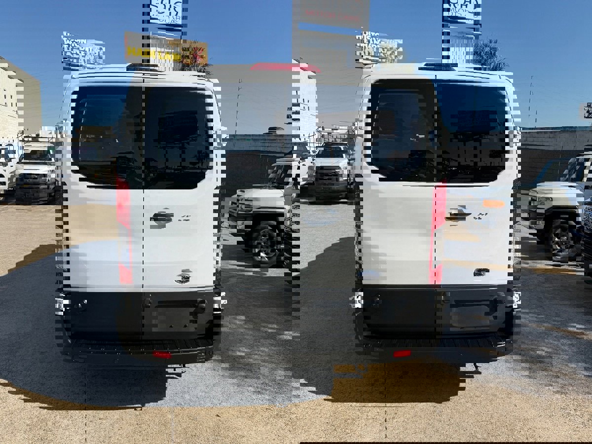 Used 2024 Ford Transit 350 XLT image 5
