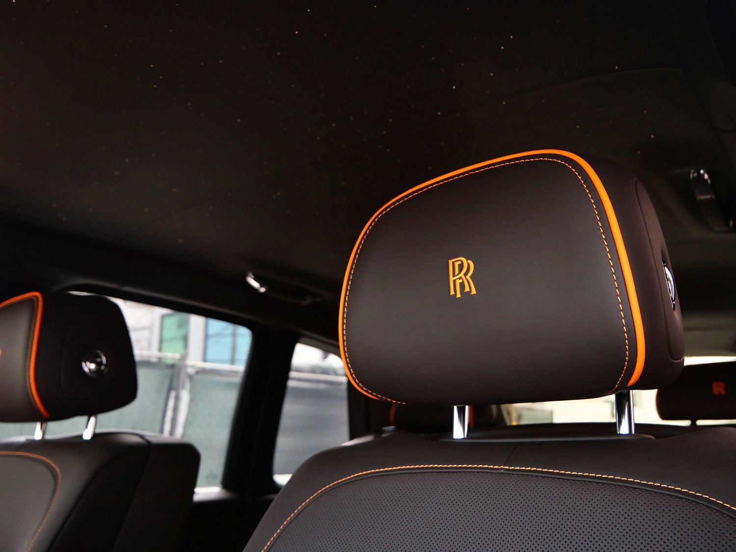 Used 2022 Rolls-Royce Cullinan Black Badge AWD/4WD image 10