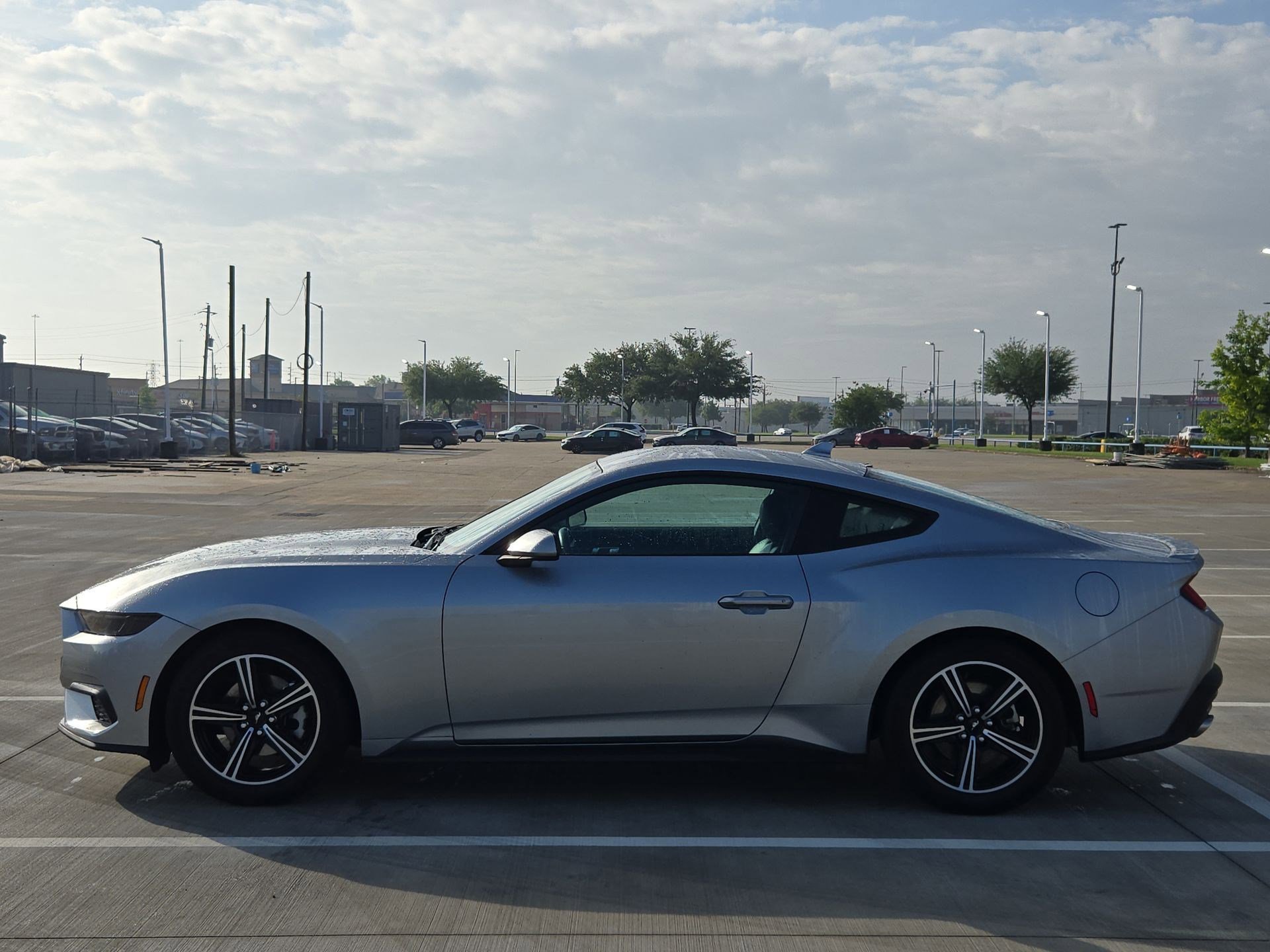 Used 2025 Ford Mustang Premium RWD image 7
