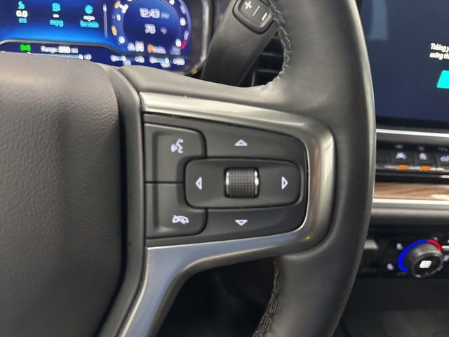 Used 2025 Chevrolet Silverado 1500 LT AWD/4WD image 13