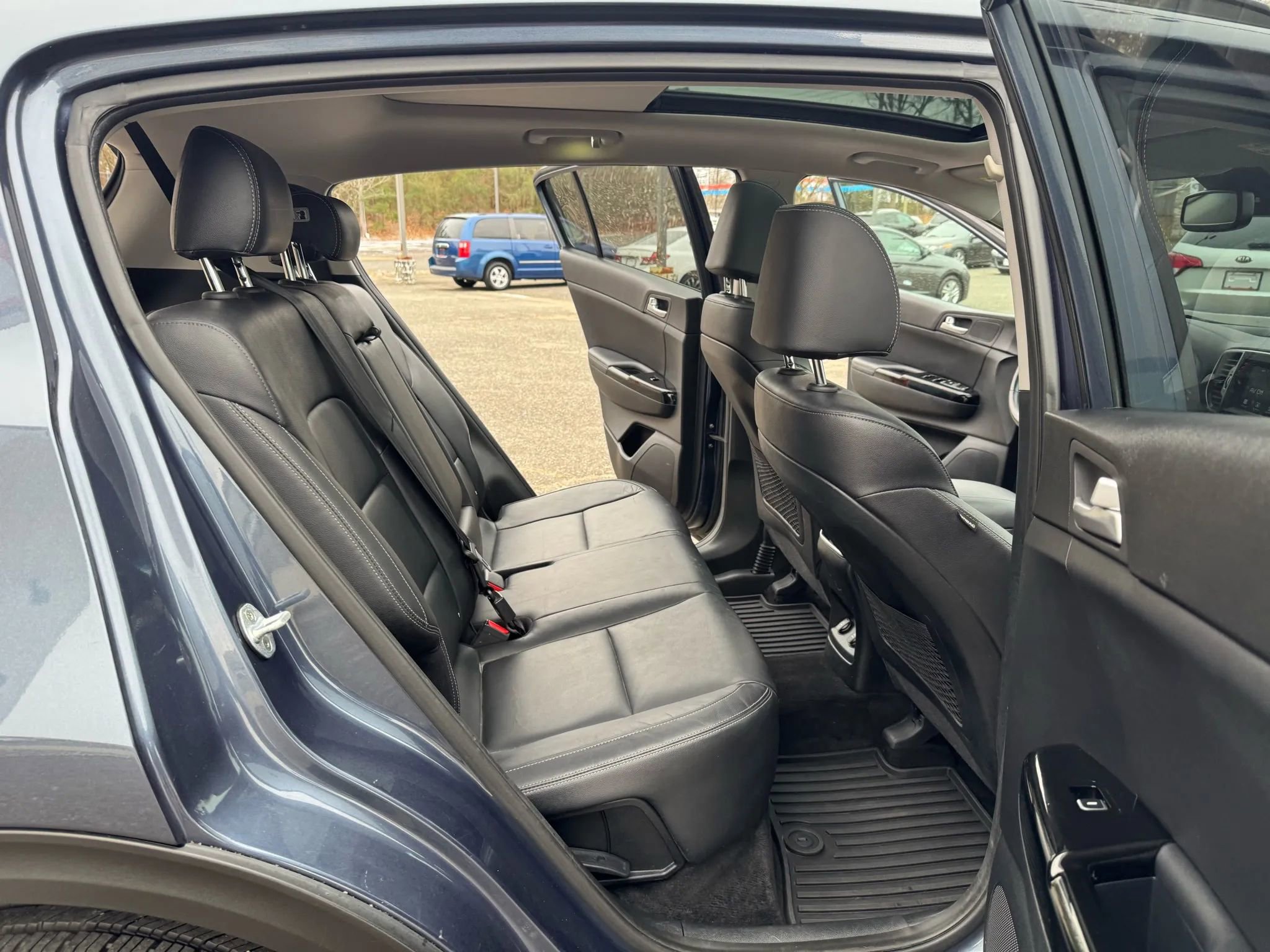 Used 2018 Kia Sportage EX w/ EX Premium Package image 16