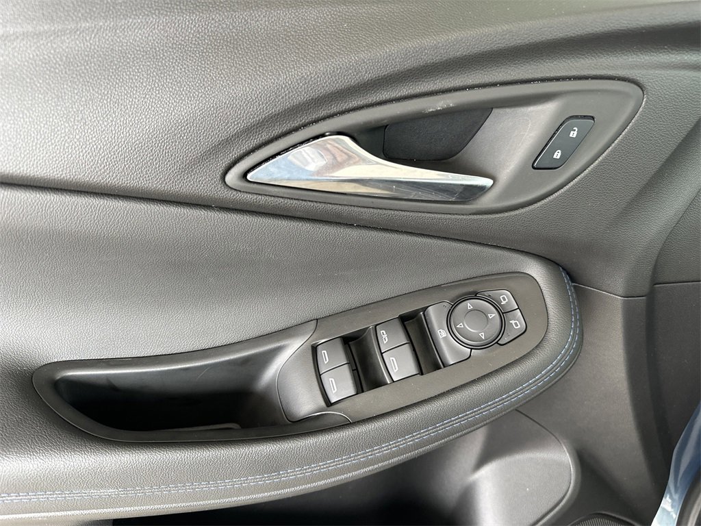 New 2025 Buick Encore GX Sport Touring w/ Advanced Technology Package image 11