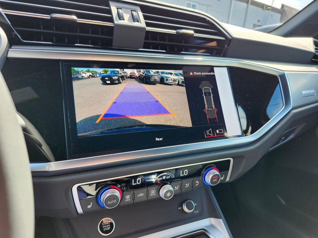 New 2025 Audi Q3 2.0T Premium image 10