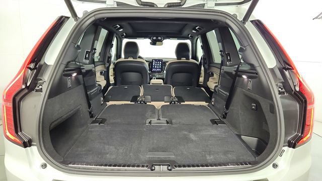 New 2026 Volvo XC90 B6 Plus w/ Protection Package Premier AWD/4WD image 43
