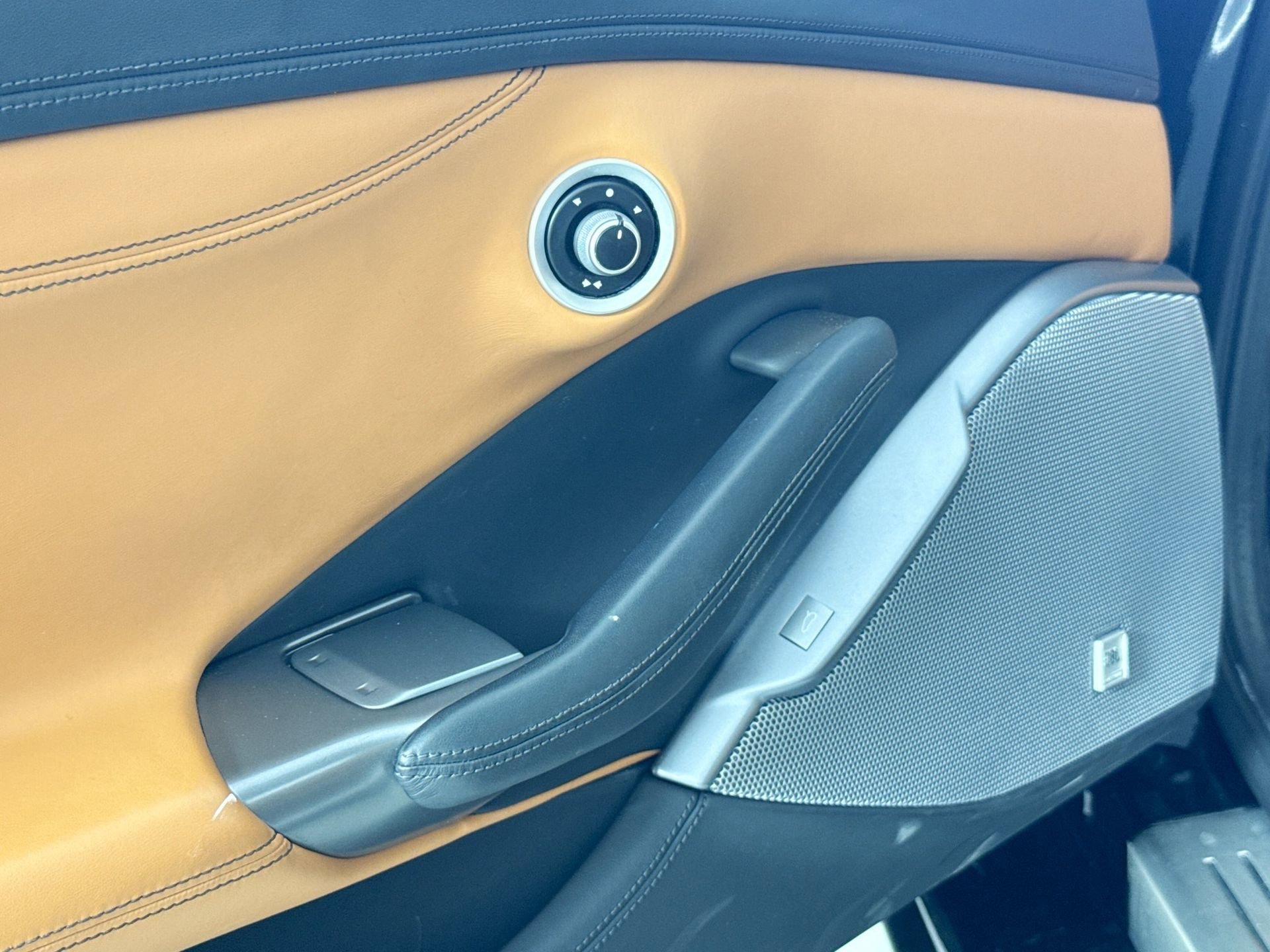 Certified 2019 Ferrari Portofino RWD image 16