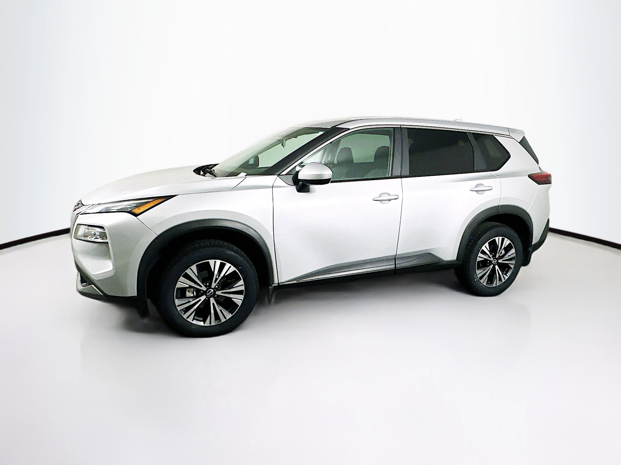 Used 2023 Nissan Rogue SV image 4