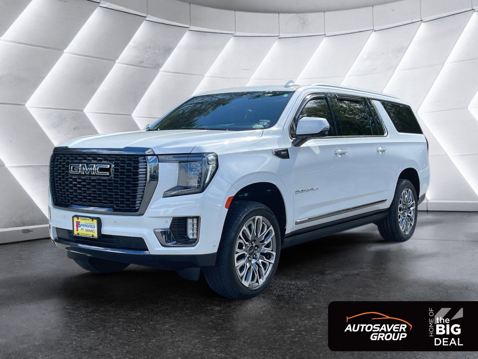 Used 2024 GMC Yukon XL Denali Ultimate AWD/4WD image 1