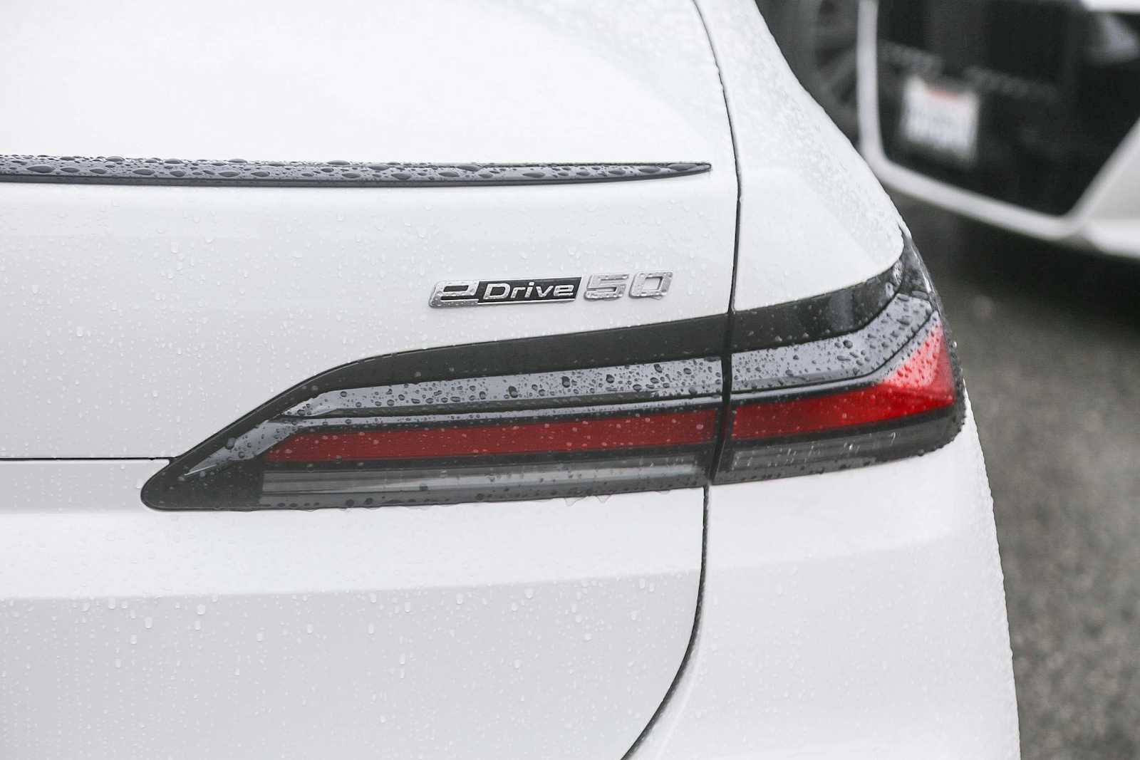 Used 2025 BMW i7 eDrive50 w/ M Sport Package image 7