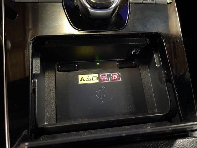 Used 2023 Subaru Solterra AWD image 32