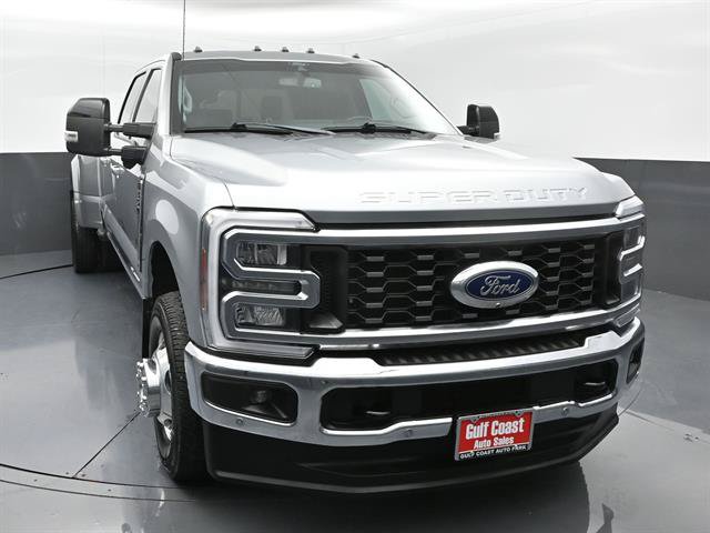 Used 2024 Ford F350 Lariat w/ Lariat Ultimate Package AWD/4WD image 3
