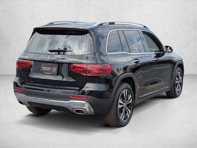 New 2026 Mercedes-Benz GLB 250 image 2