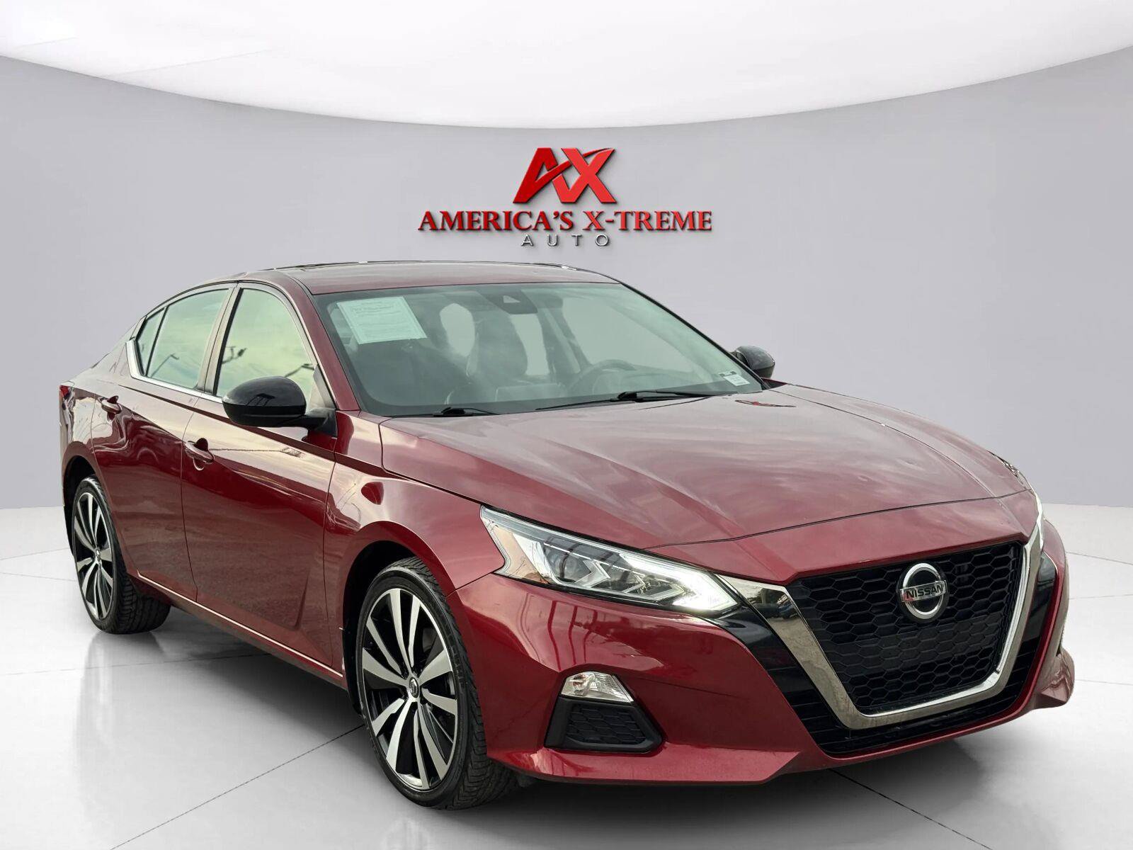 Used 2022 Nissan Altima 2.5 SR AWD/4WD image 8