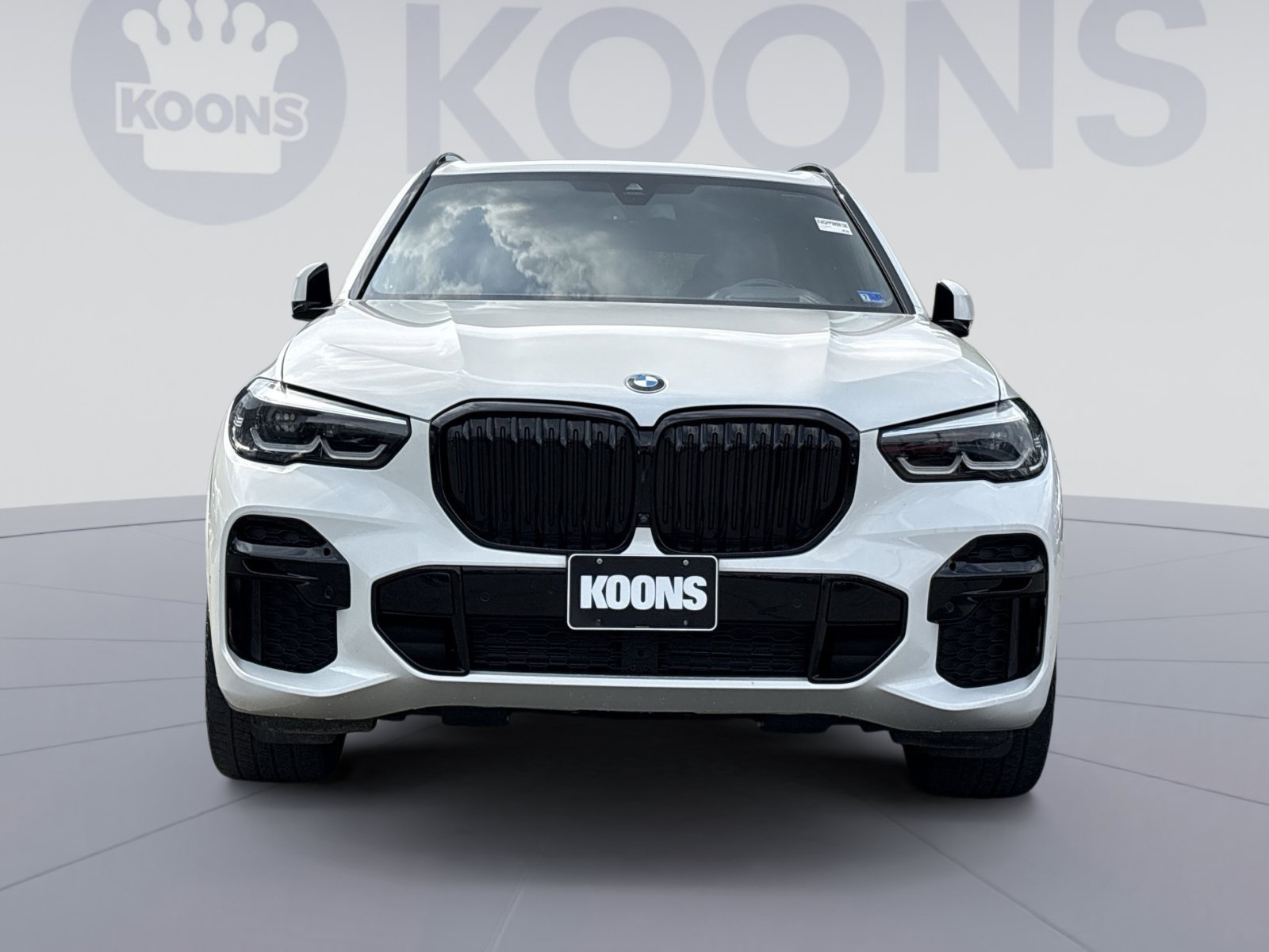 Used 2023 BMW X5 xDrive40i w/ M Sport Package AWD/4WD image 11