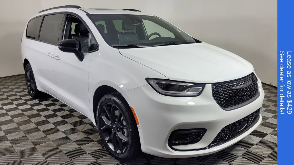New 2026 Chrysler Pacifica Limited w/ S Appearance Package AWD/4WD 360° Tour