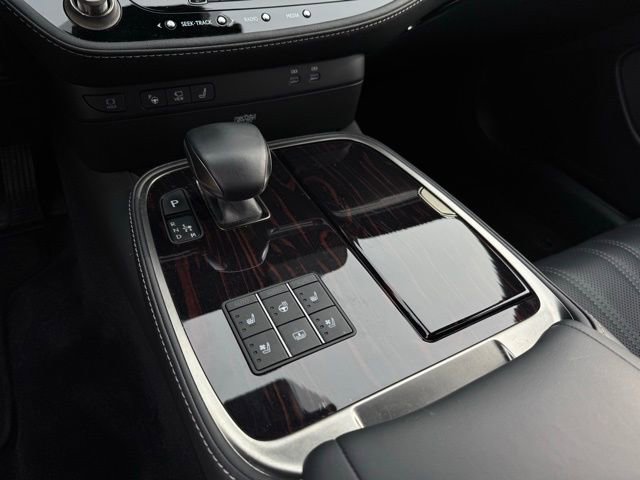 Used 2024 Lexus LS 500 500 Base w/ Interior Upgrade Package image 18