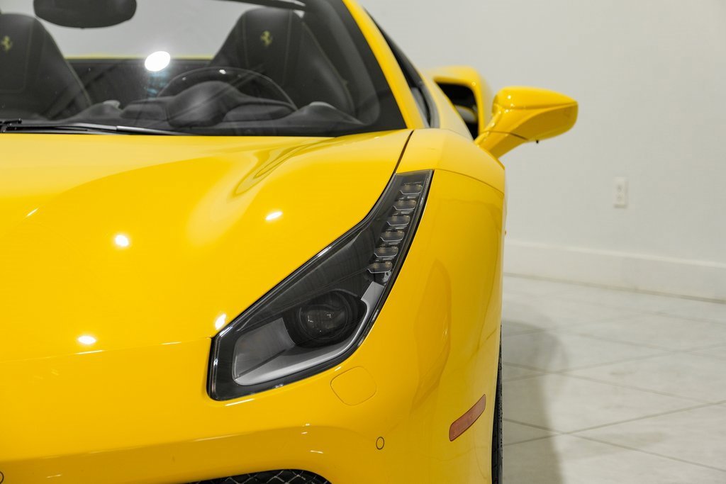Used 2017 Ferrari 488 Spider image 41