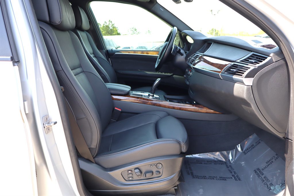 Used 2013 BMW X5 xDrive50i image 21