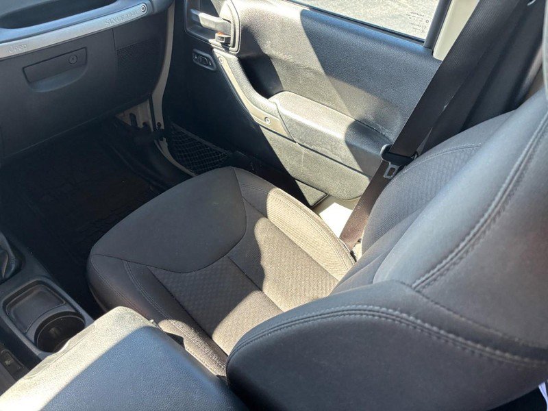 Used 2018 Jeep Wrangler Unlimited Sport AWD/4WD image 14