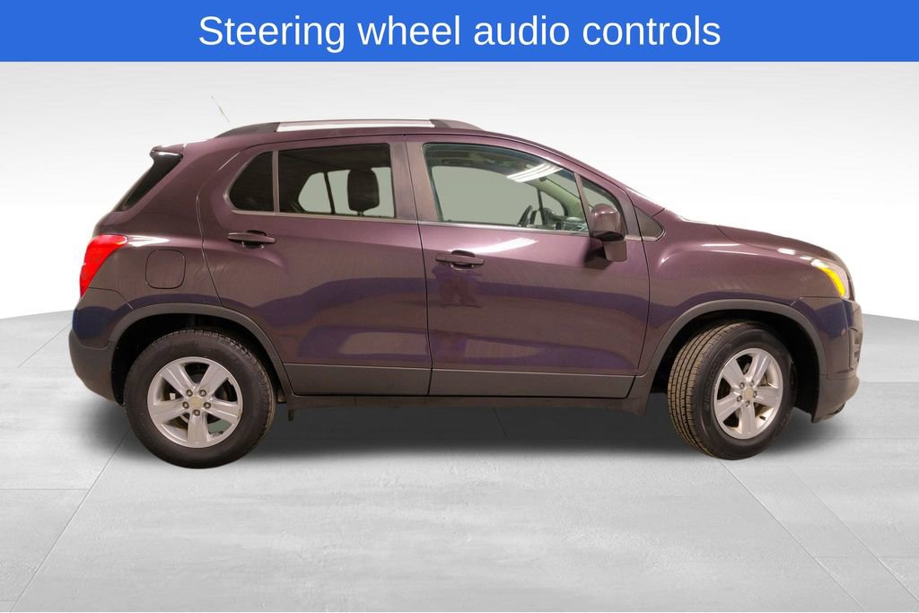 Used 2016 Chevrolet Trax LT w/ LT Sun and Sound Package image 9