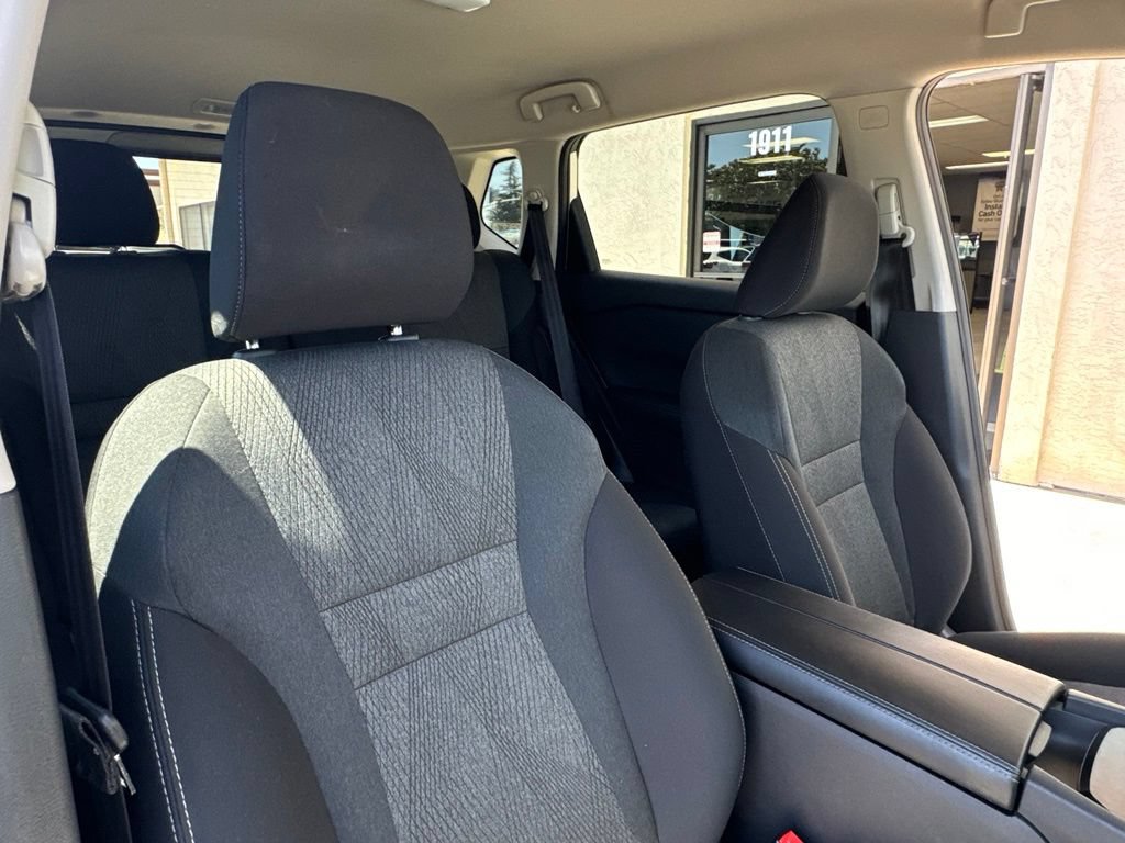 Used 2025 Nissan Rogue SV FWD image 21