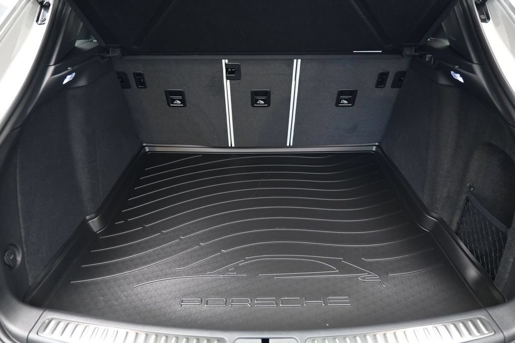 New 2026 Porsche Macan AWD/4WD image 28
