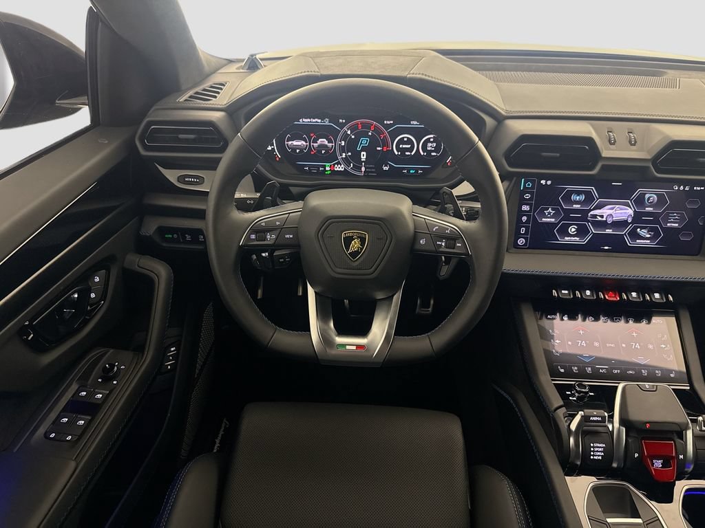 Used 2025 Lamborghini Urus Performante AWD/4WD image 24