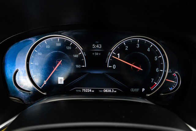 Used 2019 BMW 740i w/ Executive Package RWD image 18