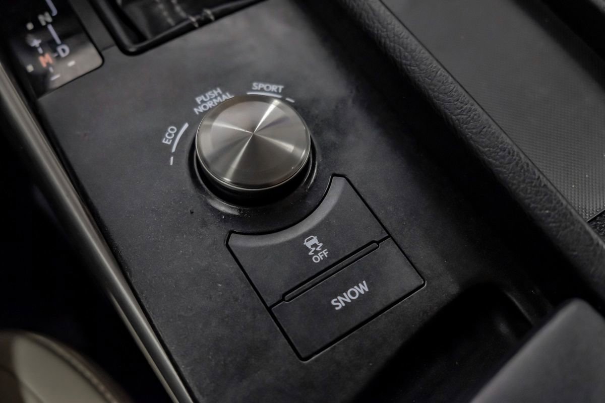 Used 2016 Lexus IS 200t RWD image 20