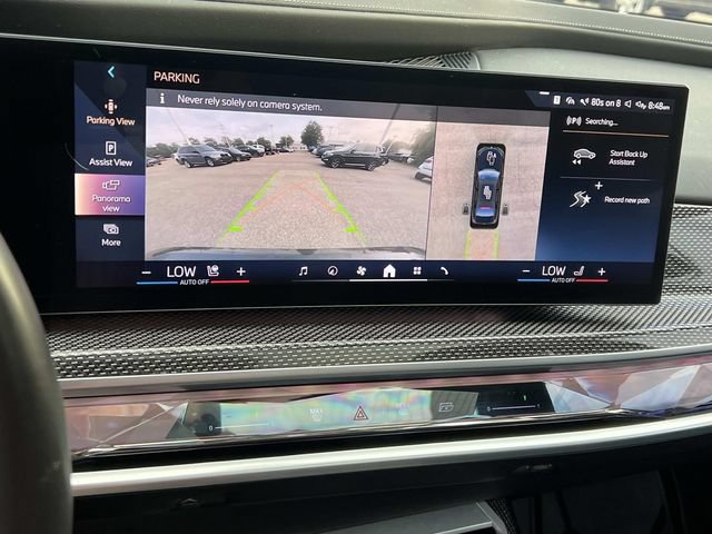 Used 2023 BMW i7 xDrive60 AWD/4WD image 30