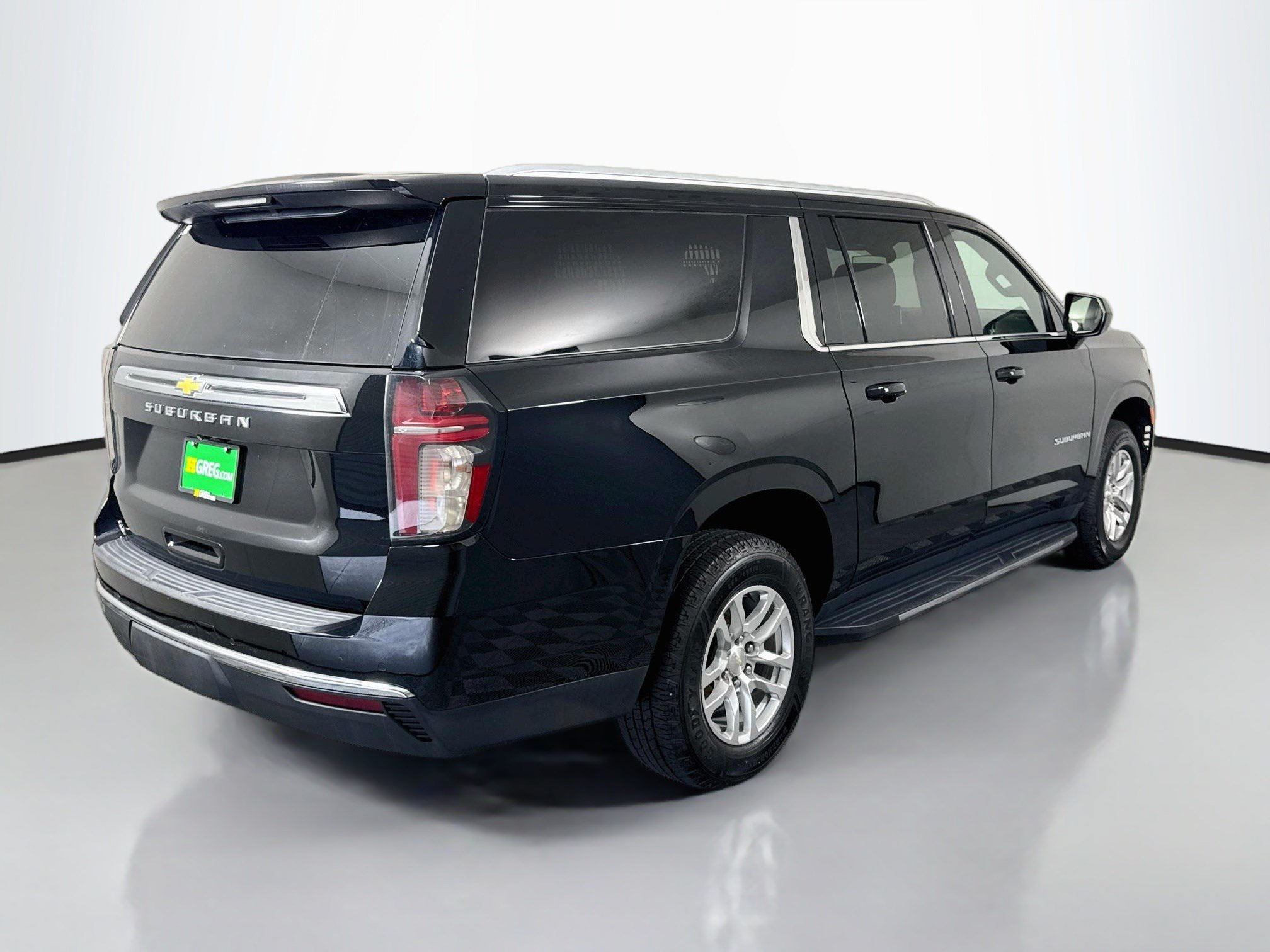 Used 2021 Chevrolet Suburban LS AWD/4WD image 10