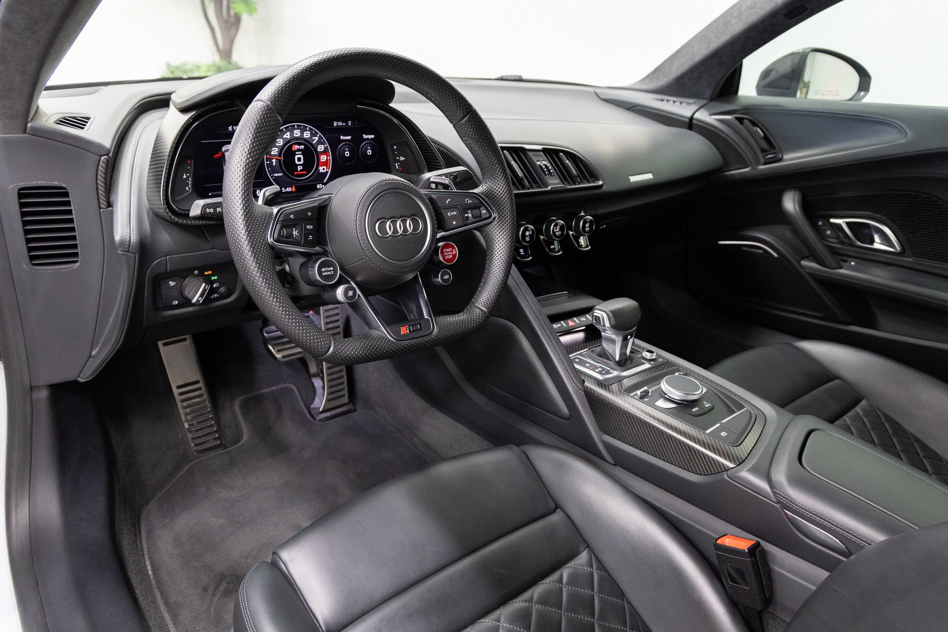 Used 2017 Audi R8 V10 plus AWD/4WD image 5
