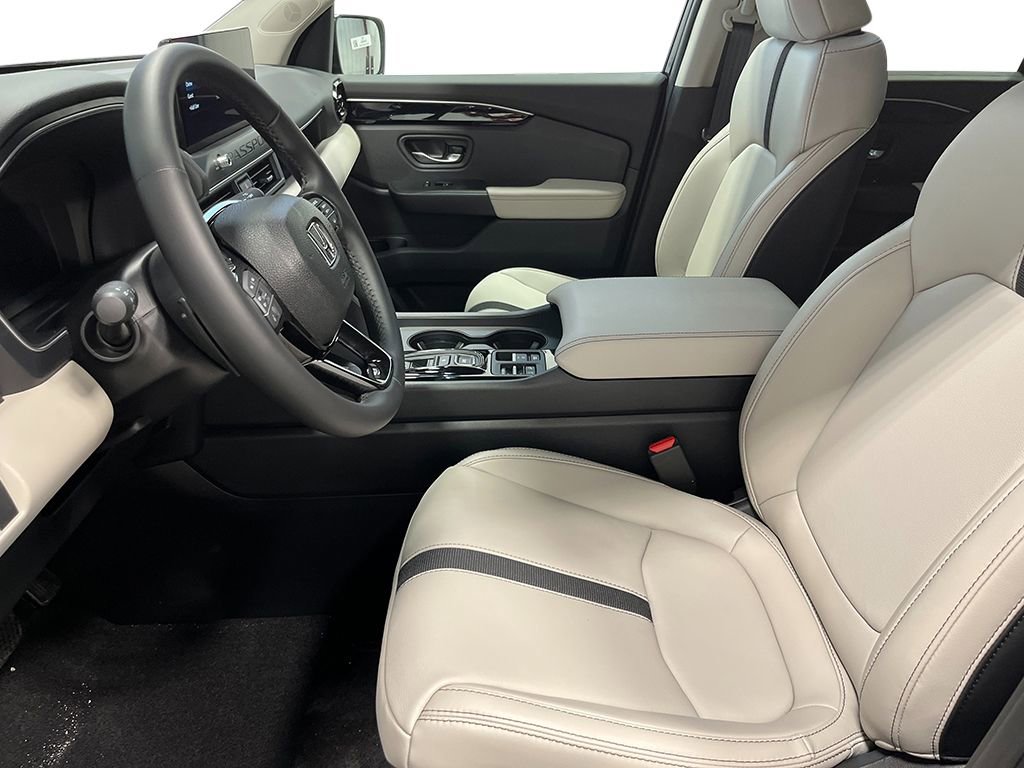Used 2026 Honda Passport RTL image 18