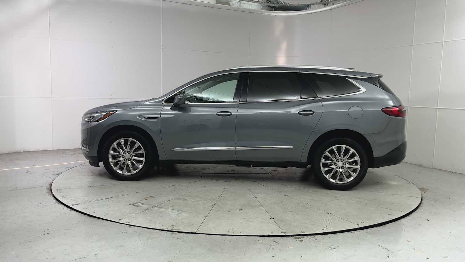 Used 2019 Buick Enclave Premium w/ Experience Buick Package AWD/4WD image 5