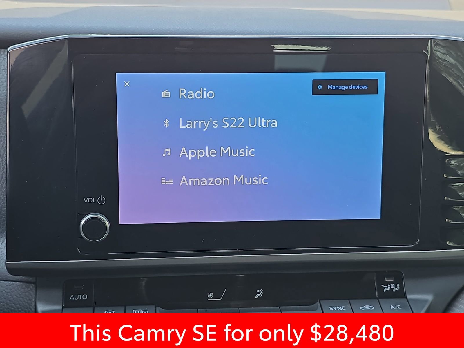 Used 2025 Toyota Camry SE w/ Convenience Package image 28