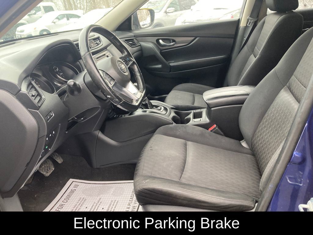 Used 2019 Nissan Rogue SV w/ Premium Package image 12
