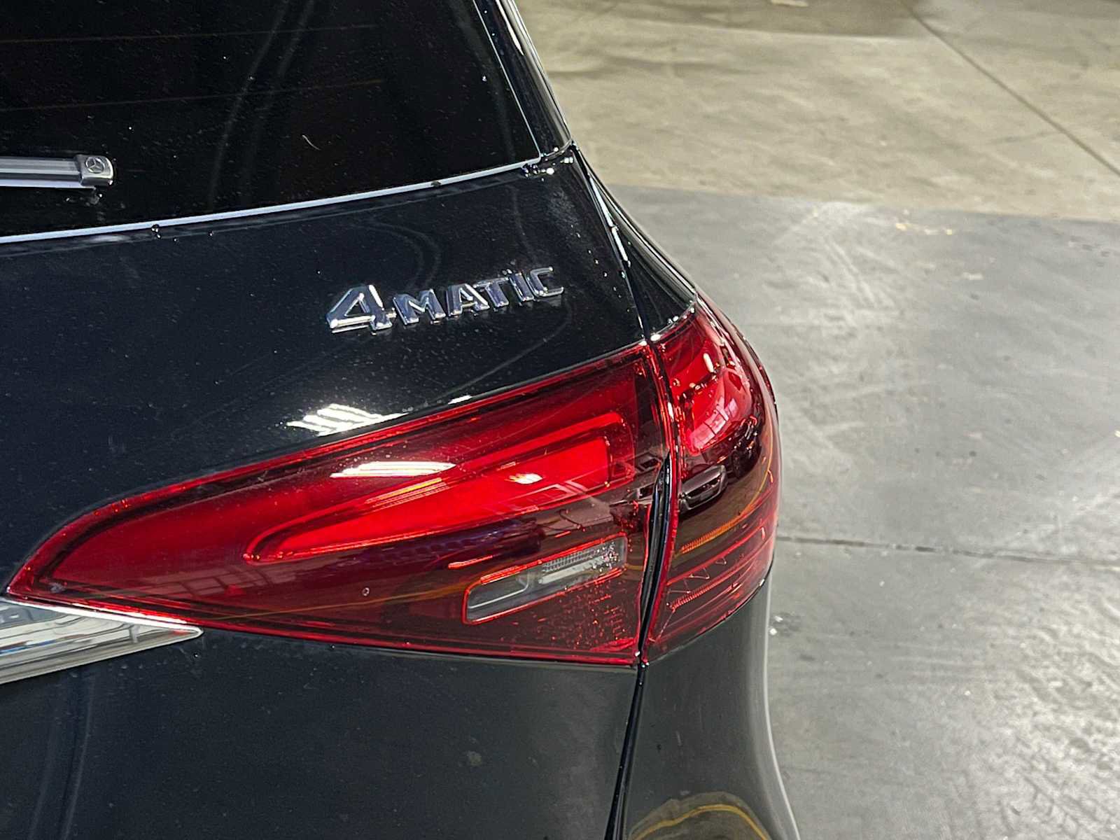 Used 2025 Mercedes-Benz GLE 350 4MATIC image 17