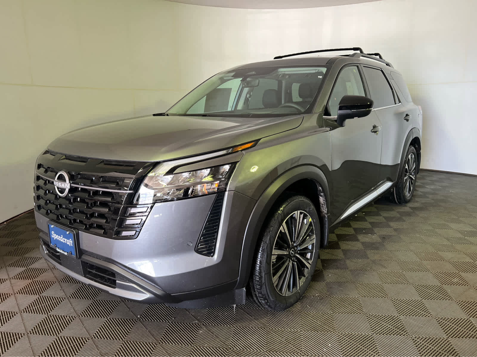 New 2026 Nissan Pathfinder Platinum image 3