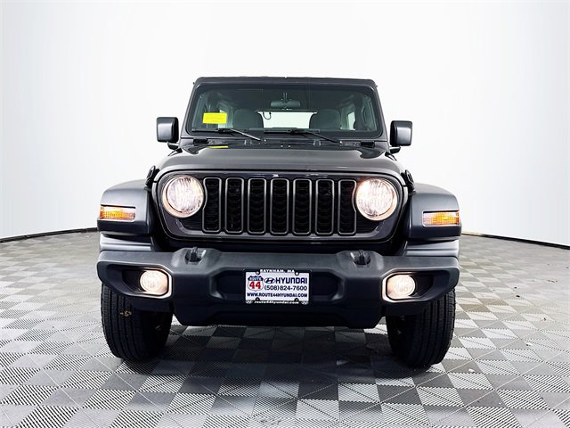 Used 2025 Jeep Wrangler Sport image 11