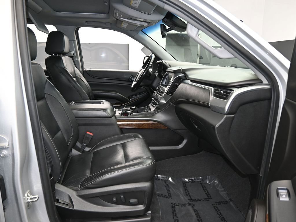 Used 2020 Chevrolet Suburban LT image 51
