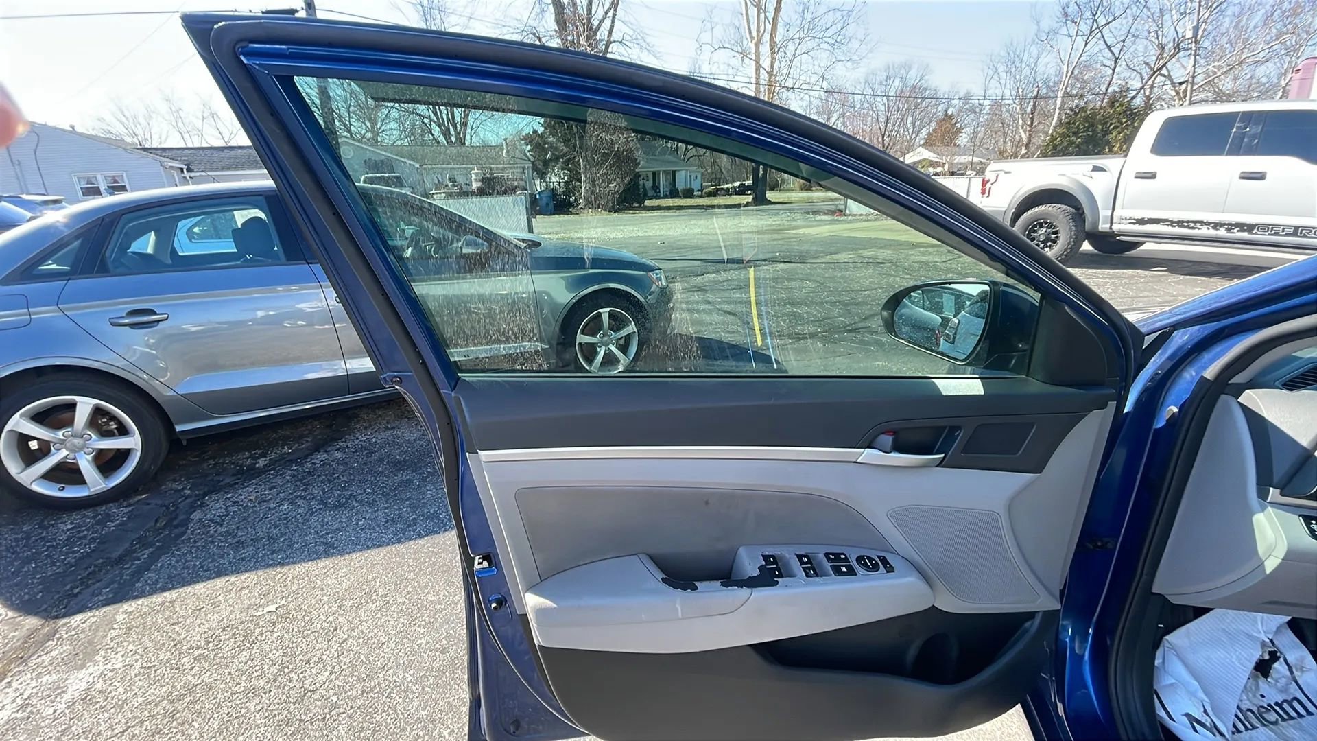 Used 2020 Hyundai Elantra Value Edition w/ Cargo Package (C1) image 17