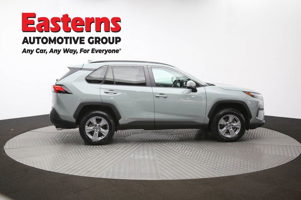 Used 2022 Toyota RAV4 XLE AWD/4WD image 45