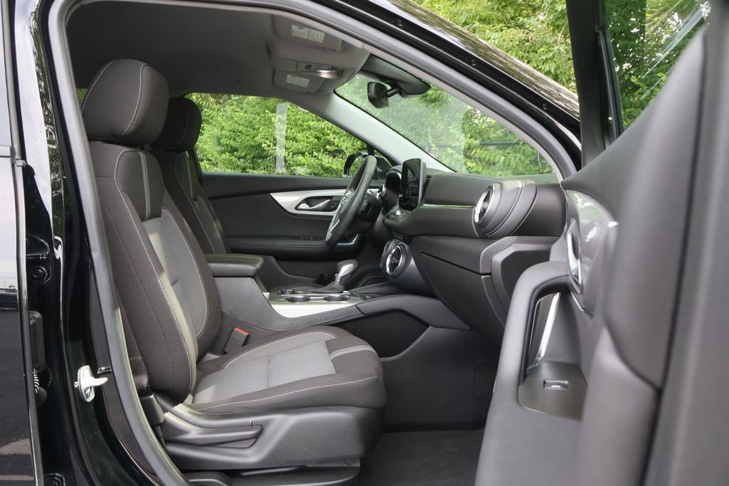 Used 2023 Chevrolet Blazer LT w/ Convenience Package FWD image 41