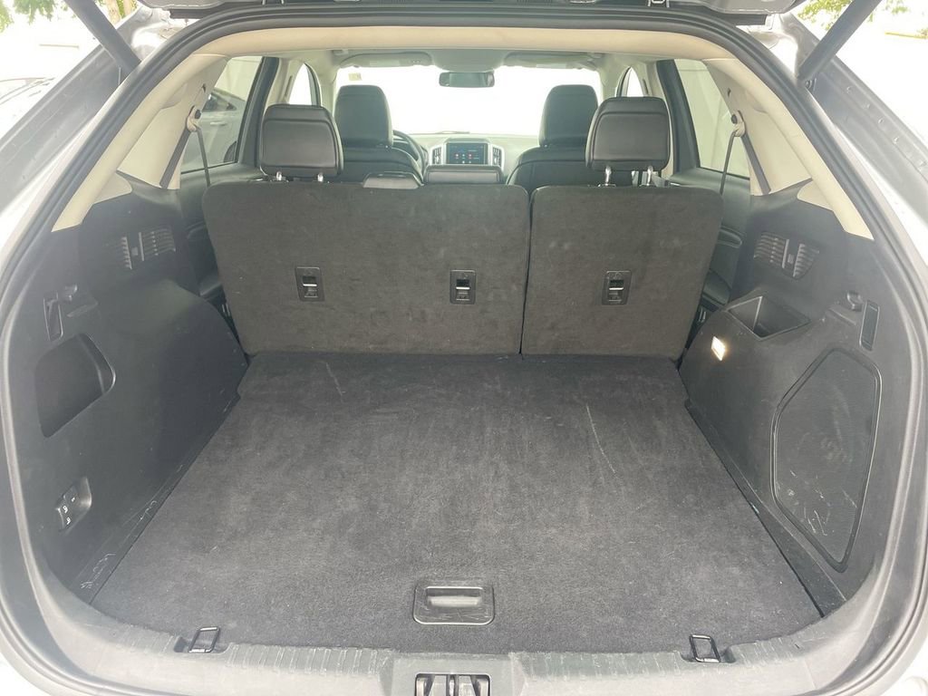 Used 2024 Ford Edge Titanium image 49