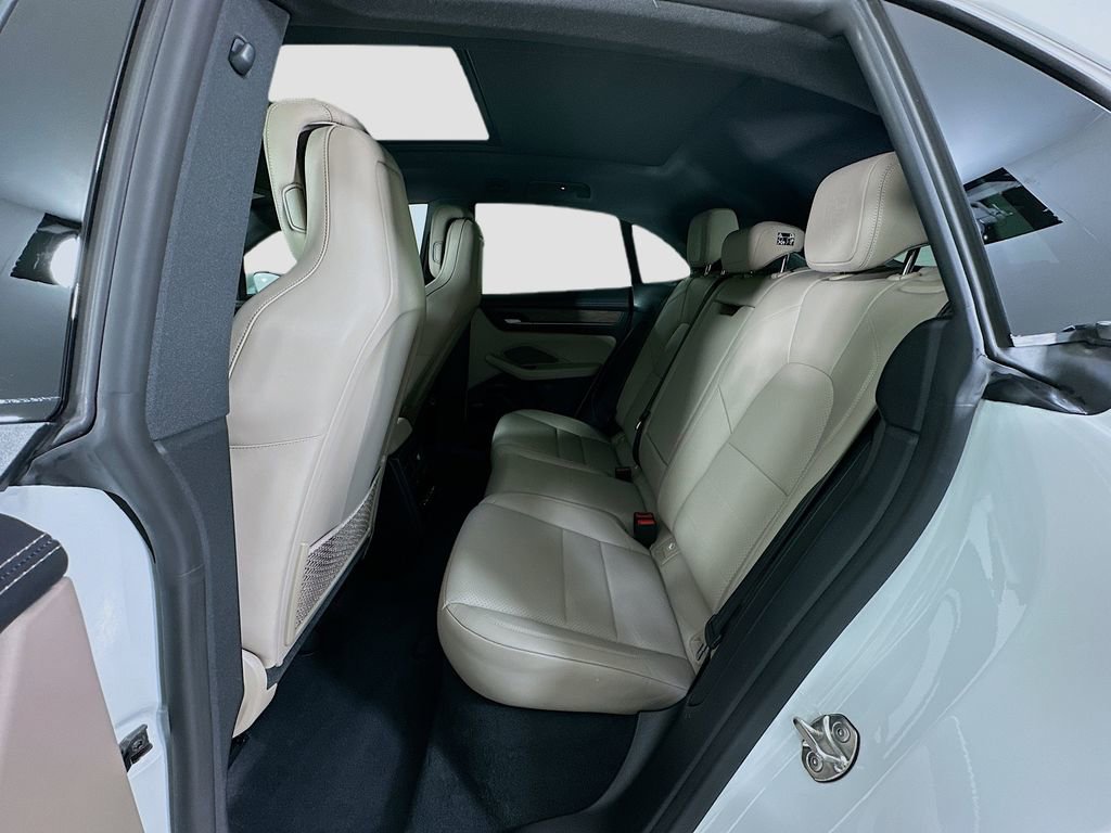 Used 2024 Porsche Macan 4 Electric image 24