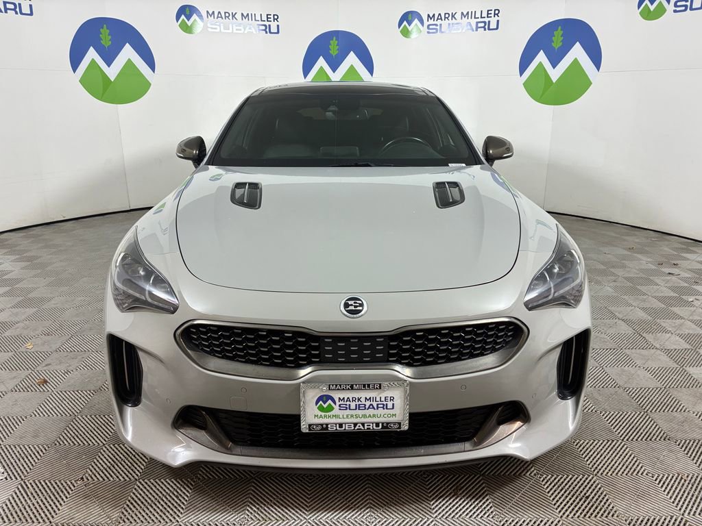 Used 2019 Kia Stinger GT1 image 2