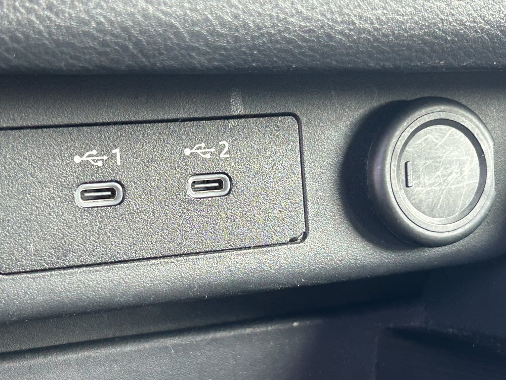 Used 2024 Nissan Rogue S FWD image 15