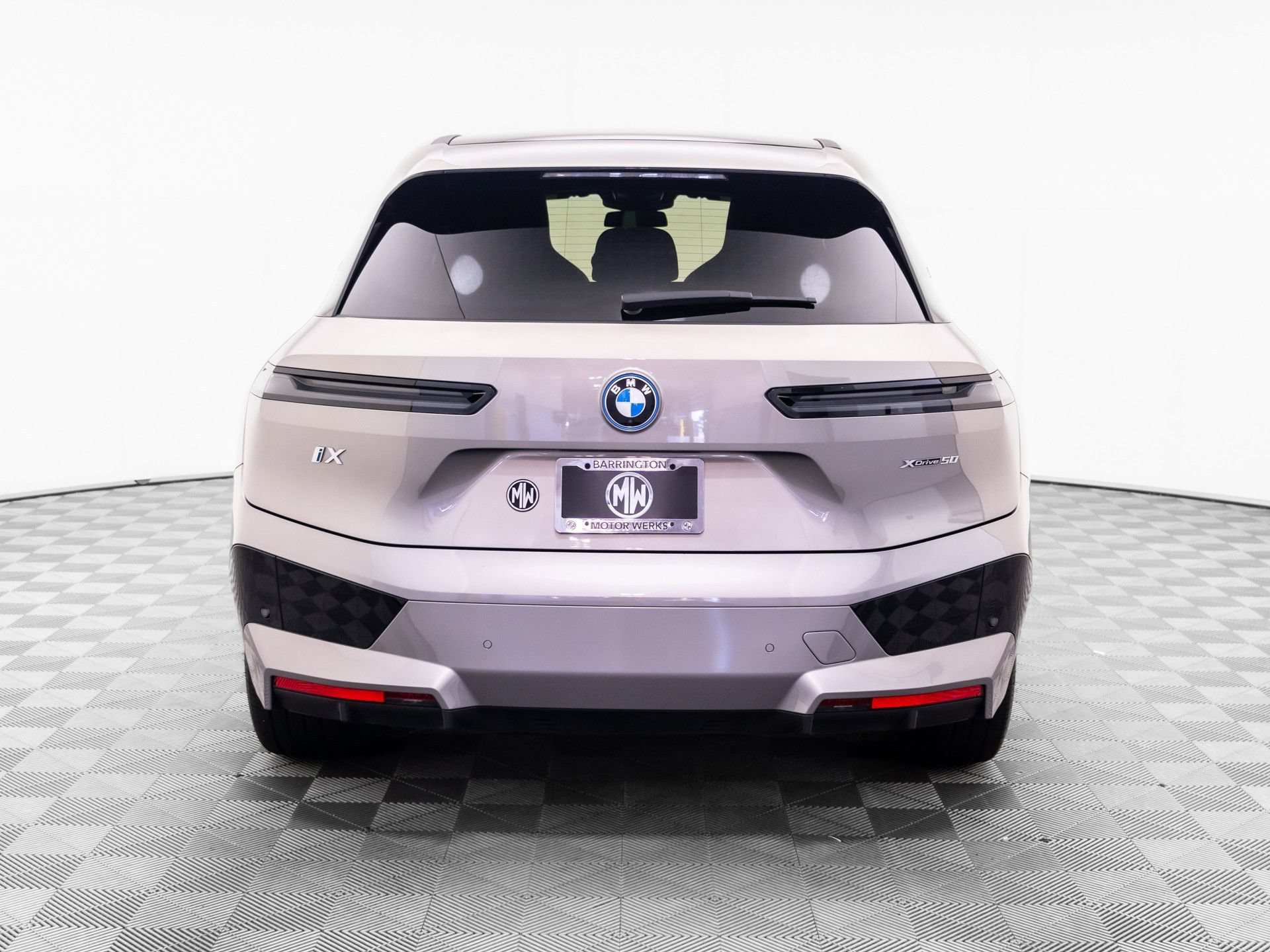 Certified 2024 BMW iX xDrive50 w/ Premium Package AWD/4WD image 4